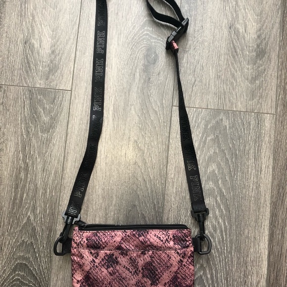Pink crossbody bag - Picture 3 of 5